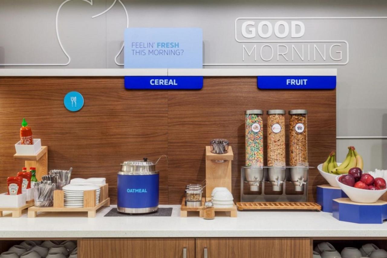 Holiday Inn Express - Starke By Ihg Exteriör bild