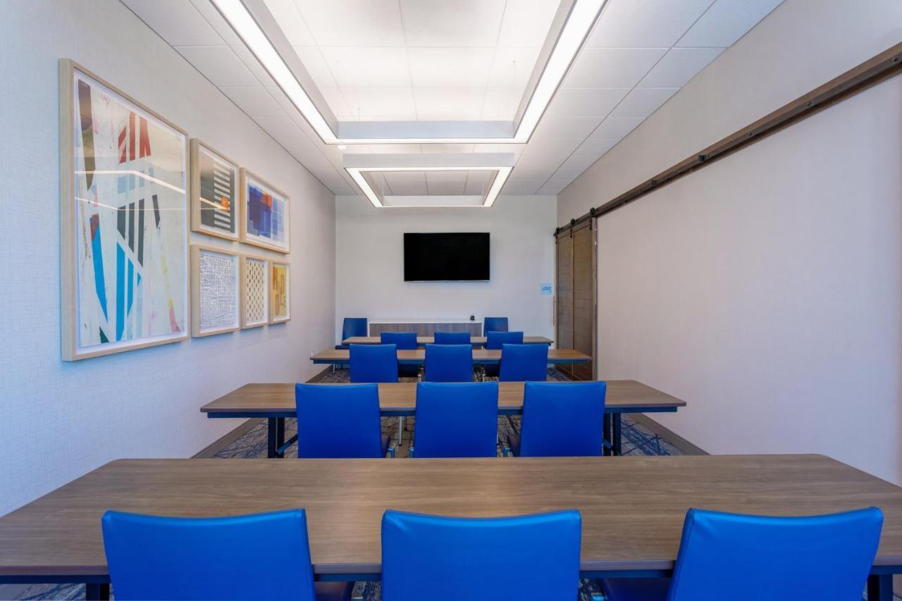 Holiday Inn Express - Starke By Ihg Exteriör bild